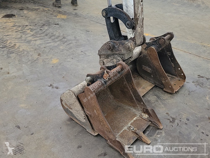 Lopatový nakládač Bobcat E27Z