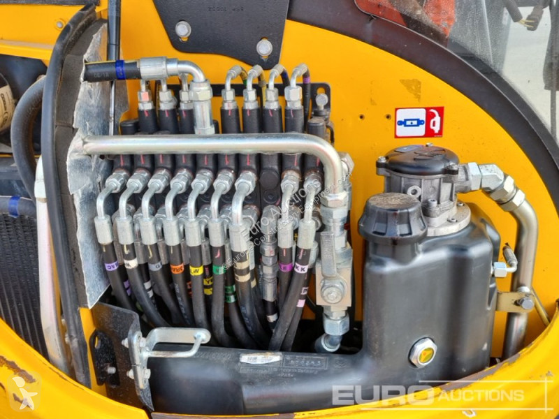 Escavatore JCB