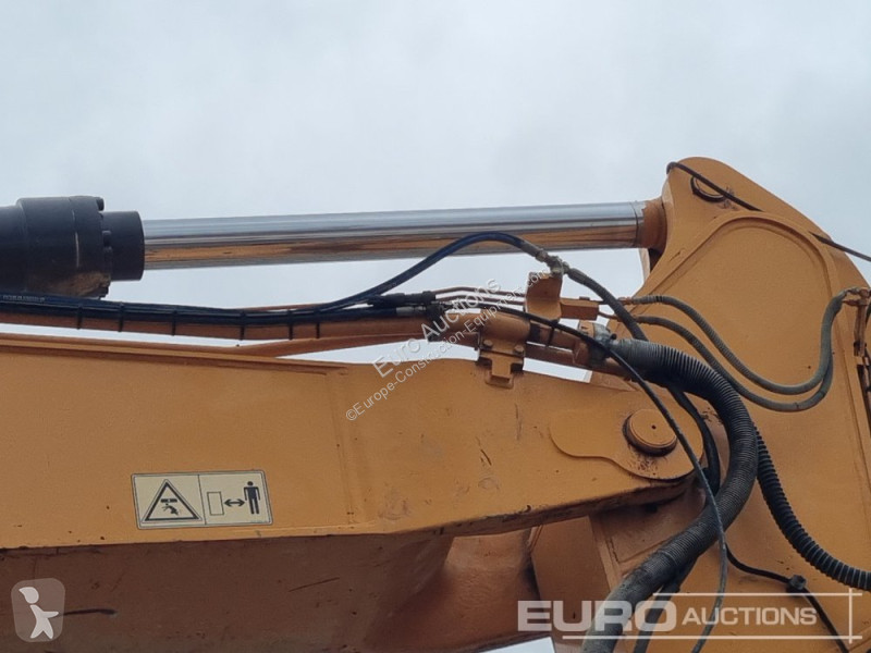 Escavadora Case CX370D