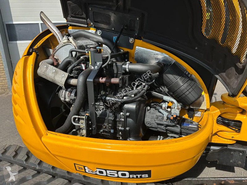Excavator JCB