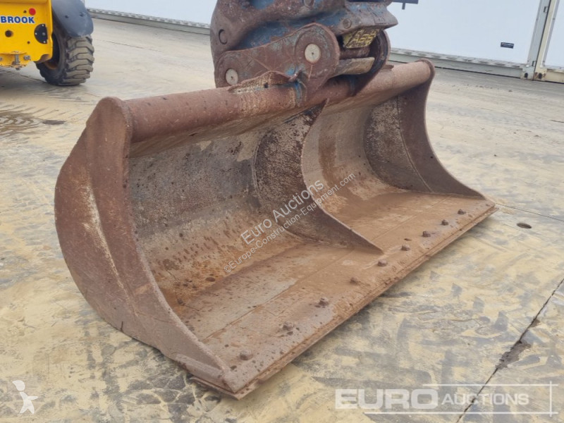 Excavator Komatsu -11E0