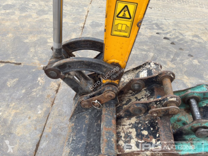 جرافة JCB 16C-1