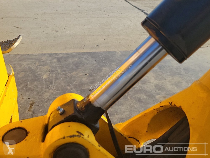 جرافة JCB CT