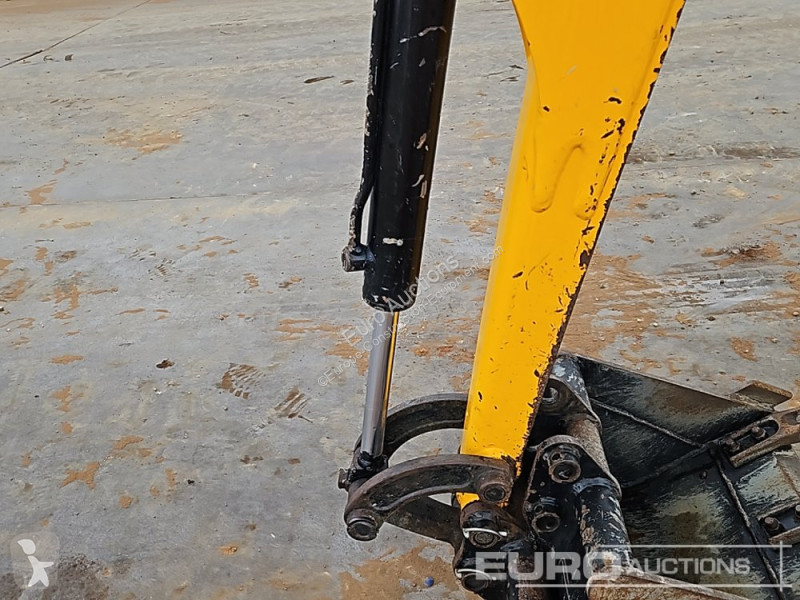 Lopatový nakládač JCB