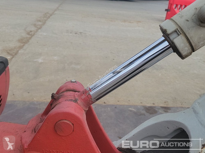 Graafmachine Takeuchi TB216