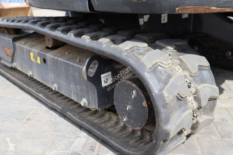 جرافة Bobcat E34