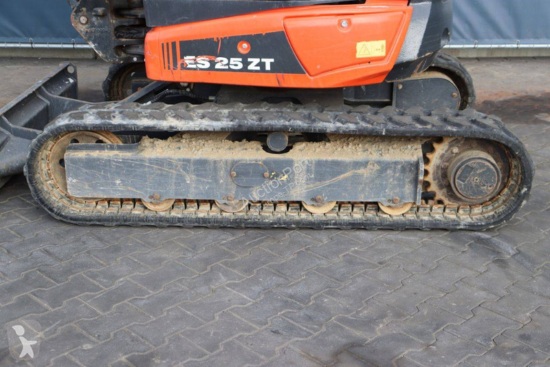 Escavadora Eurocomach ES 25 ZT