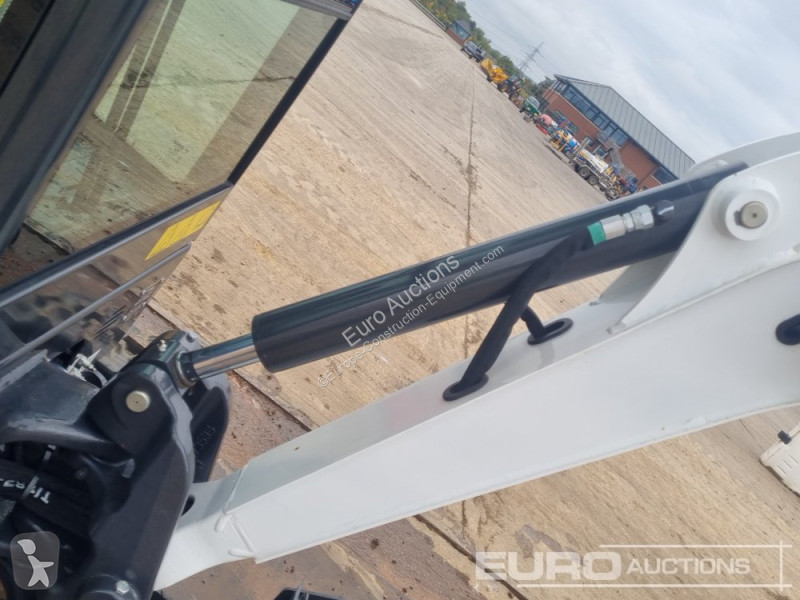 Excavator Bobcat E19