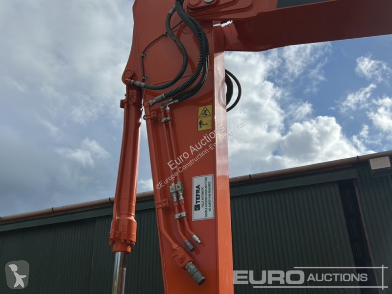 Excavadora Hitachi -7