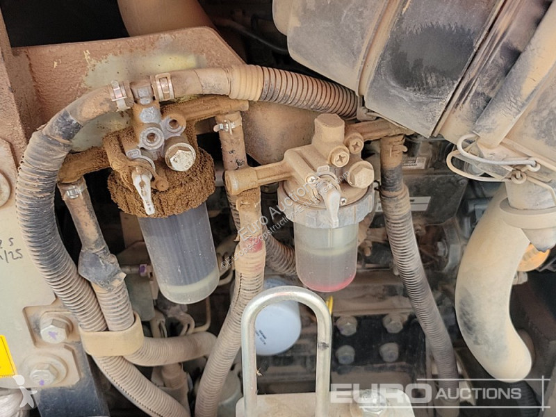 جرافة Hitachi ZX19U-6 YLR
