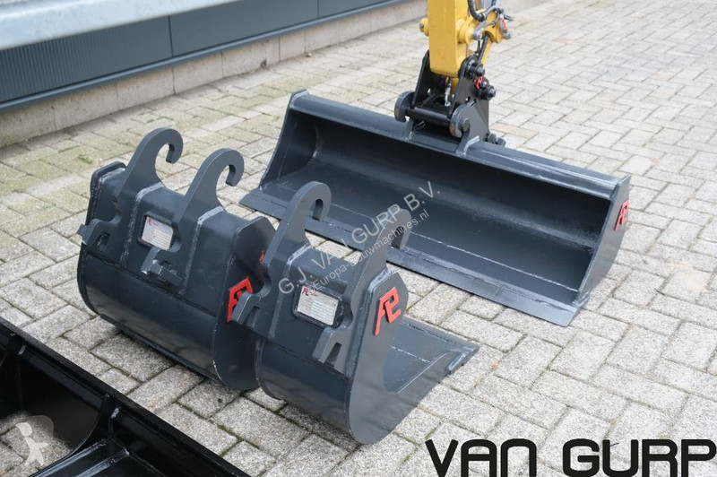 Escavatore Caterpillar 302 CR | A/C | 2022 |...