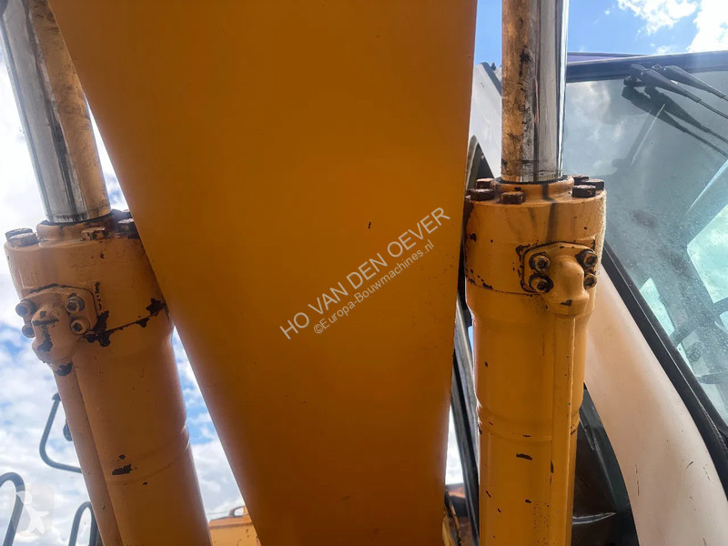 Escavadora Liebherr