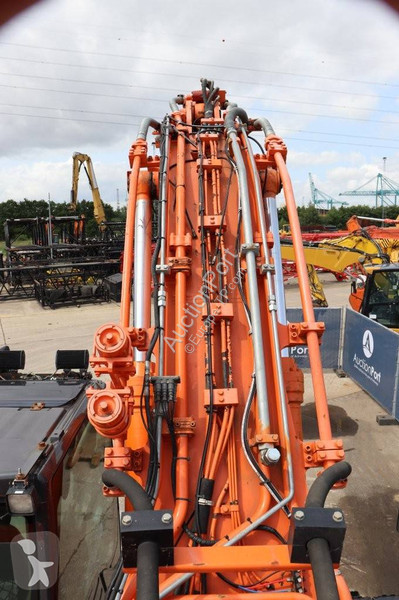 جرافة Hitachi ZX490LCH-6