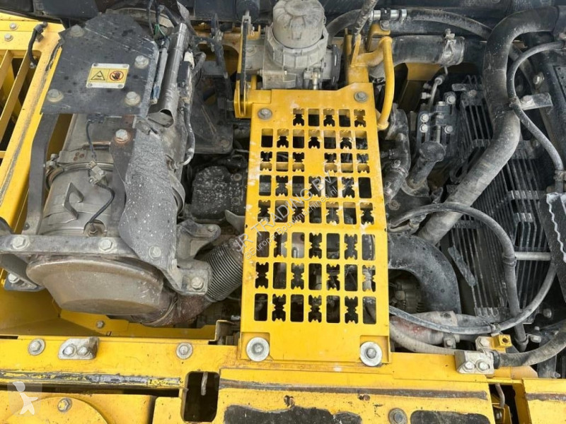 Excavator Komatsu LC-10