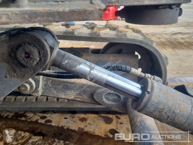 Lopatový nakládač Volvo ECR50D