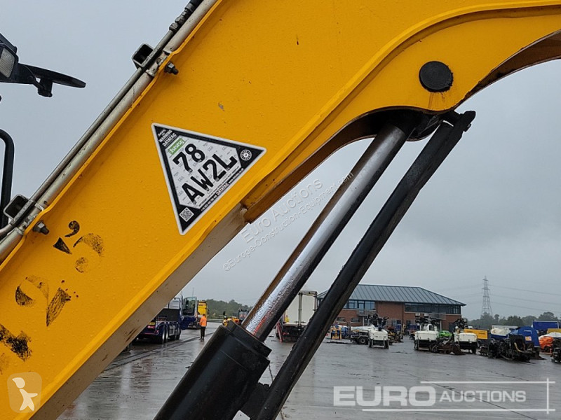 Lopatový nakládač JCB 48Z-1