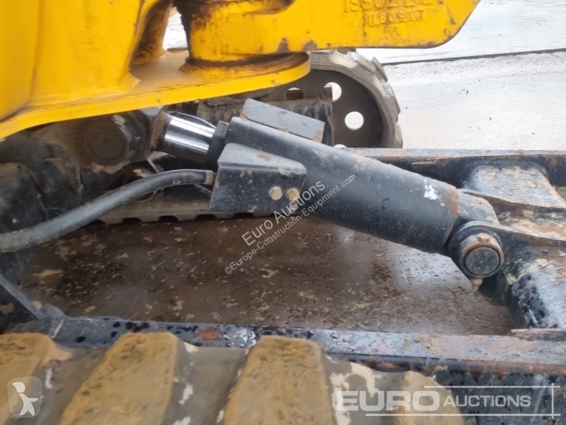Lopatový nakládač JCB