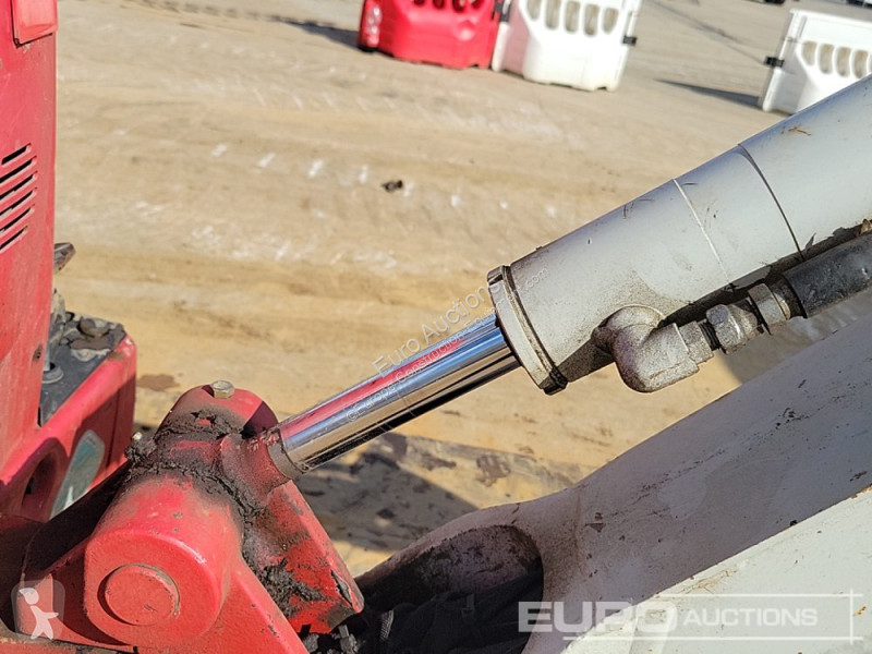 Graafmachine Takeuchi TB210R