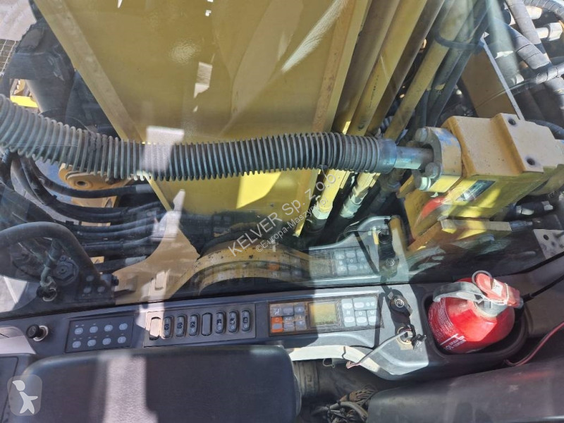جرافة Caterpillar LRR * 2011r. *