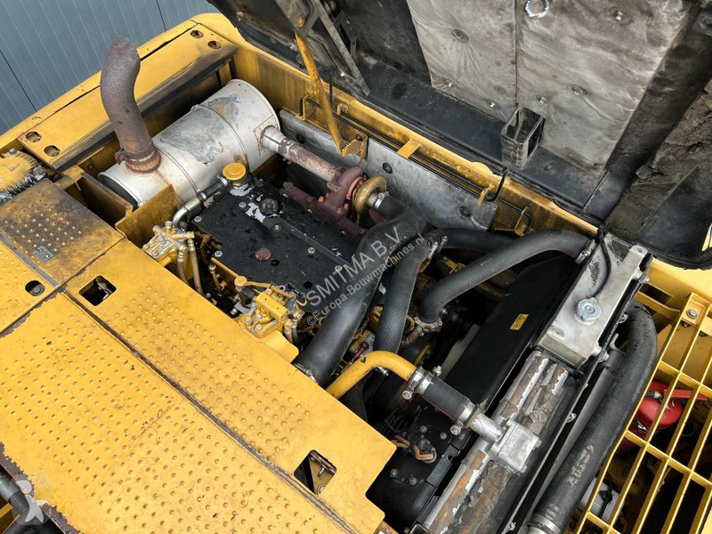 جرافة Caterpillar L