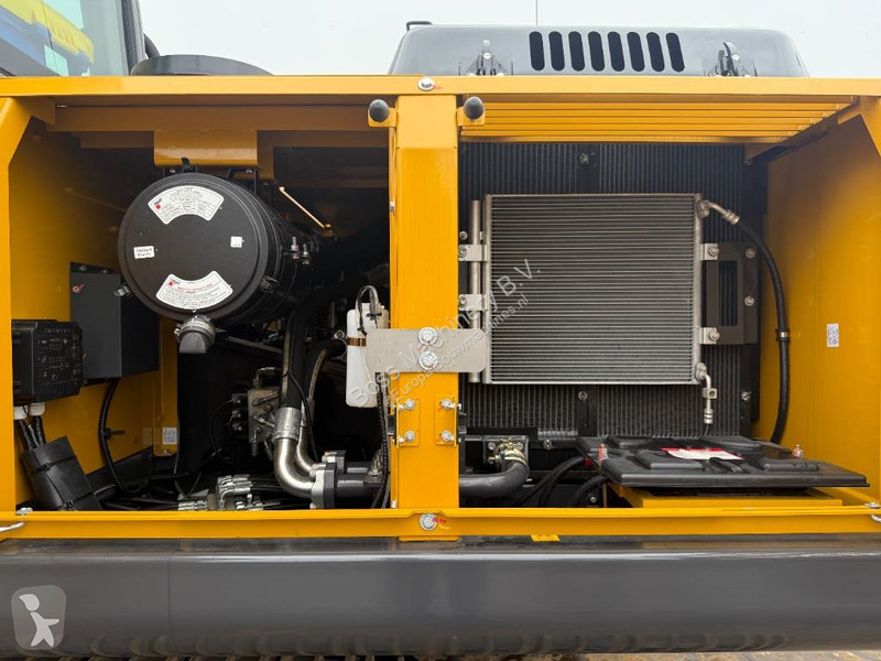 Skovl XCMG XE215i - New / Unused / 2026 Model