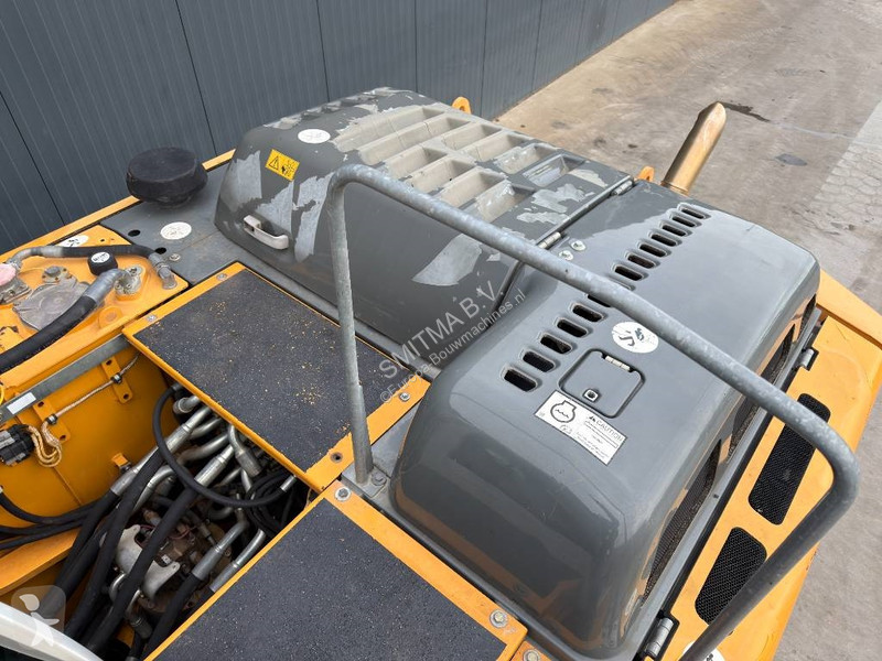 جرافة Liebherr R922 SLC