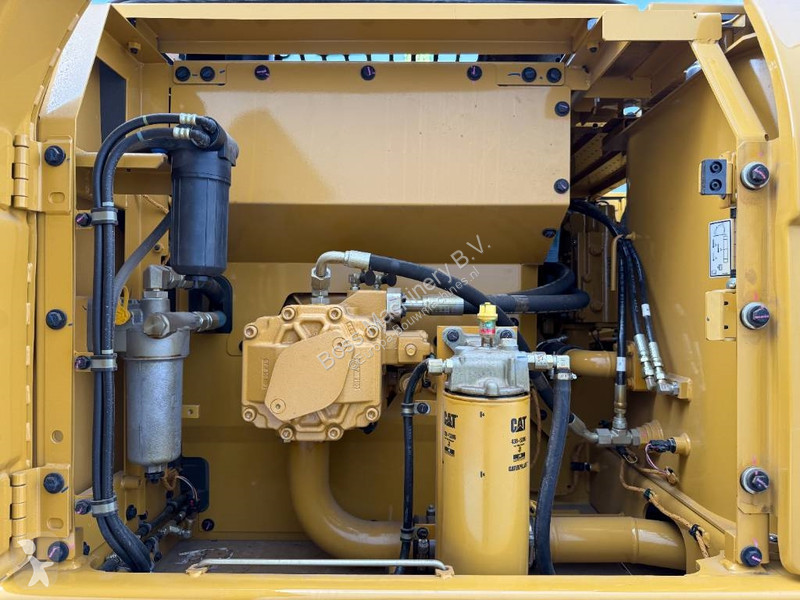 جرافة Caterpillar 3 - New / Unused / Hammer Lines