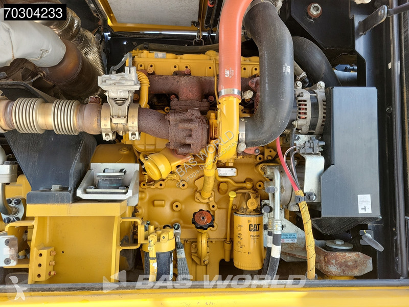 جرافة Caterpillar F F Outrigger + Blade