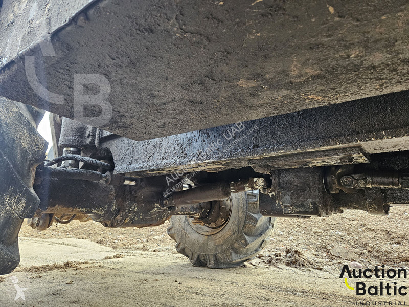 جرافة JCB