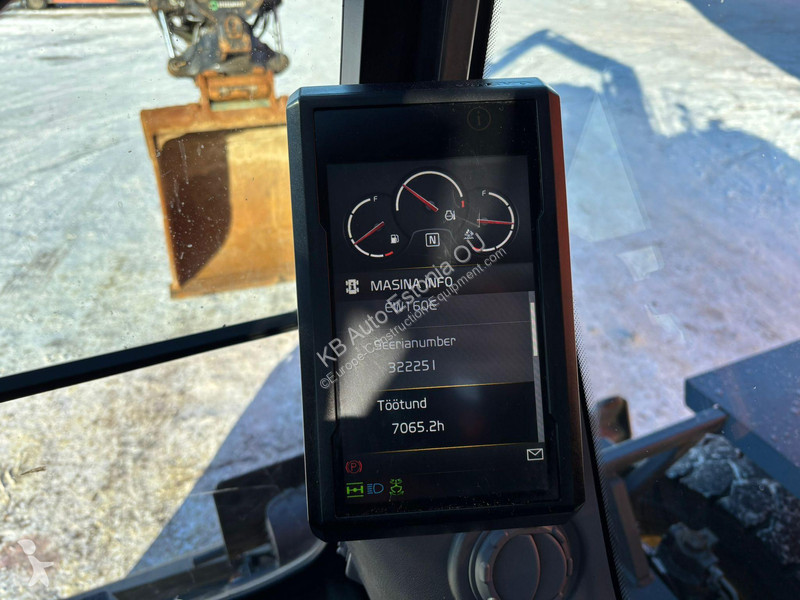Rýpadlo Volvo E TILTROTATOR / AC / CENTRAL...