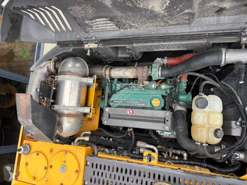 جرافة Volvo EWR 150 E - EWR150 - EWR150E - EWR...