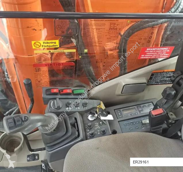 Экскаватор Hitachi