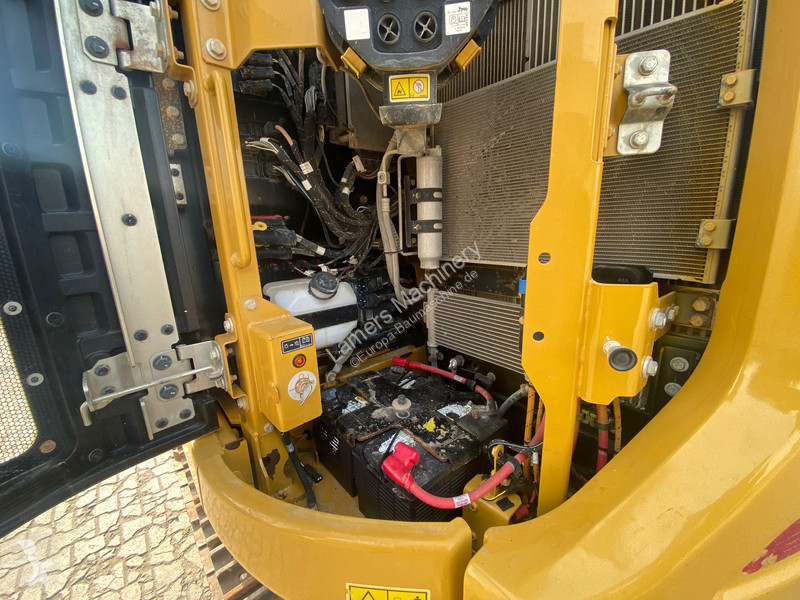 Escavatore Caterpillar GC .