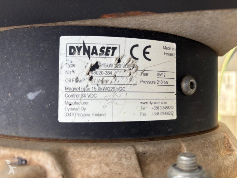 Escavatore Sennebogen 825