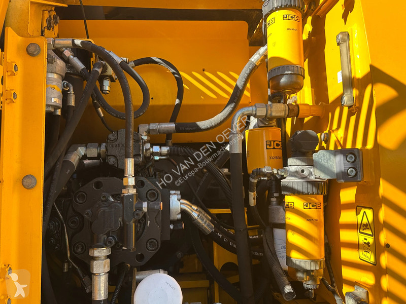 Rýpadlo JCB JS145