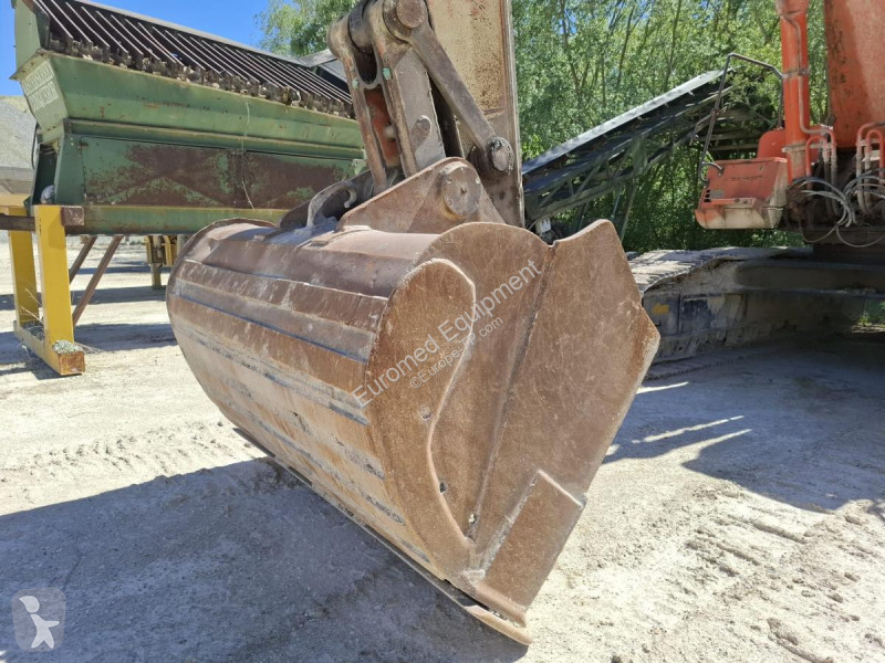 Rýpadlo Hitachi