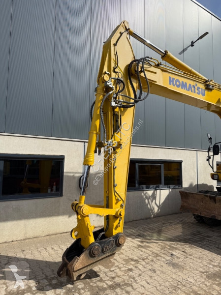 جرافة Komatsu 220-7 - 220 - 200 -