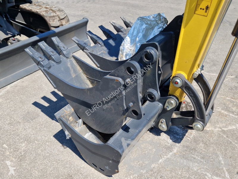 جرافة New Holland E58D