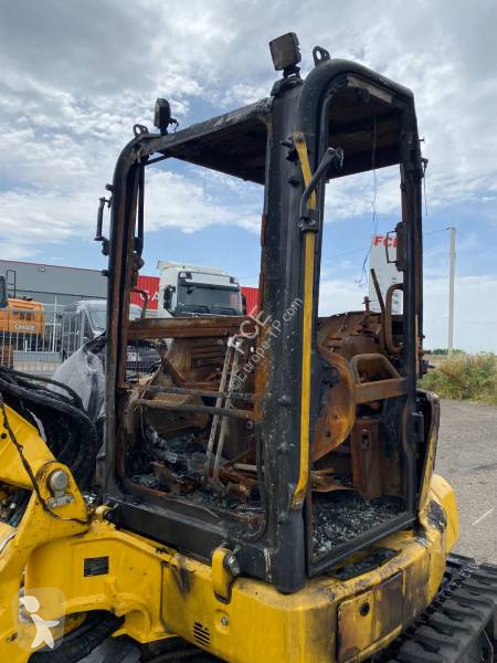 Rýpadlo Komatsu PC58MR-5 E0 endommagée
