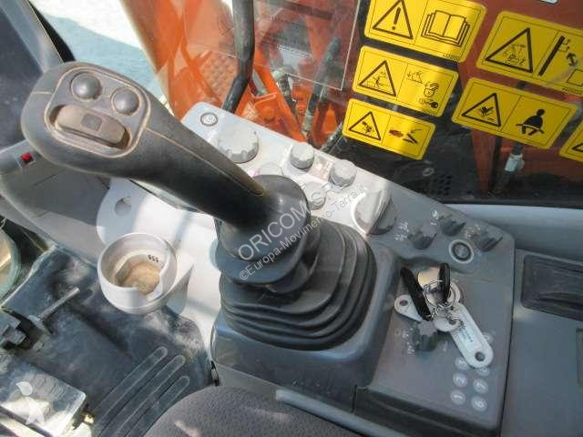 Lopatový nakládač Hitachi ZX135 US6