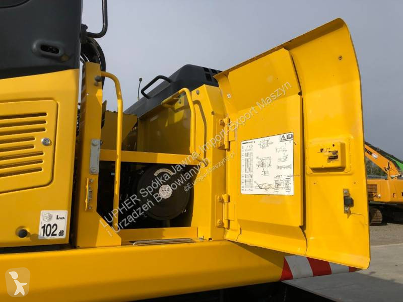 Lopatový nakládač Komatsu PW180-7E0