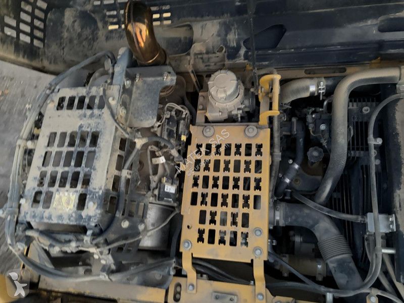 جرافة Komatsu