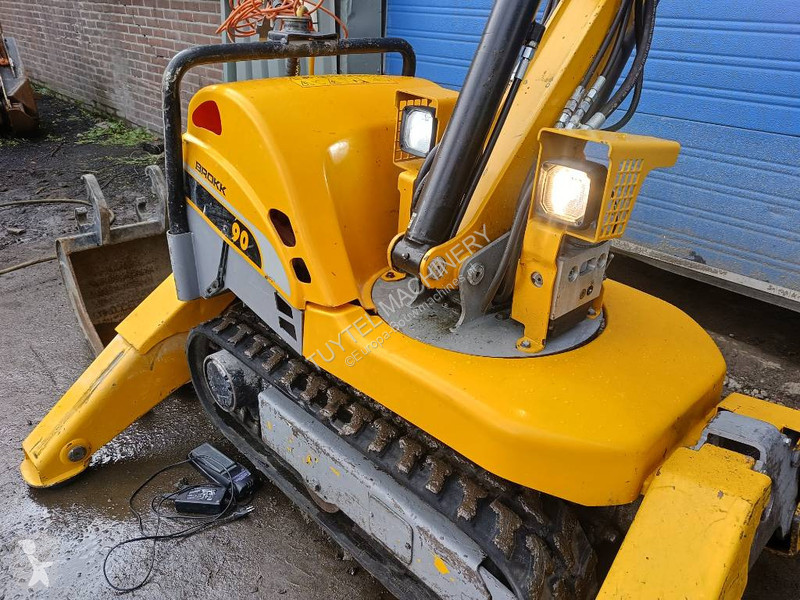 جرافة Brokk 90 husqvarna robot remote excavator...