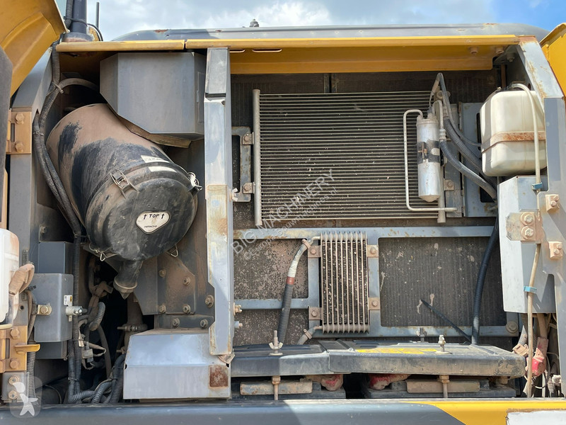 Lopatový nakládač Hitachi 5B