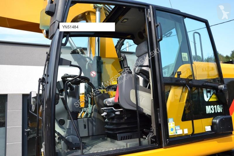 جرافة Caterpillar F