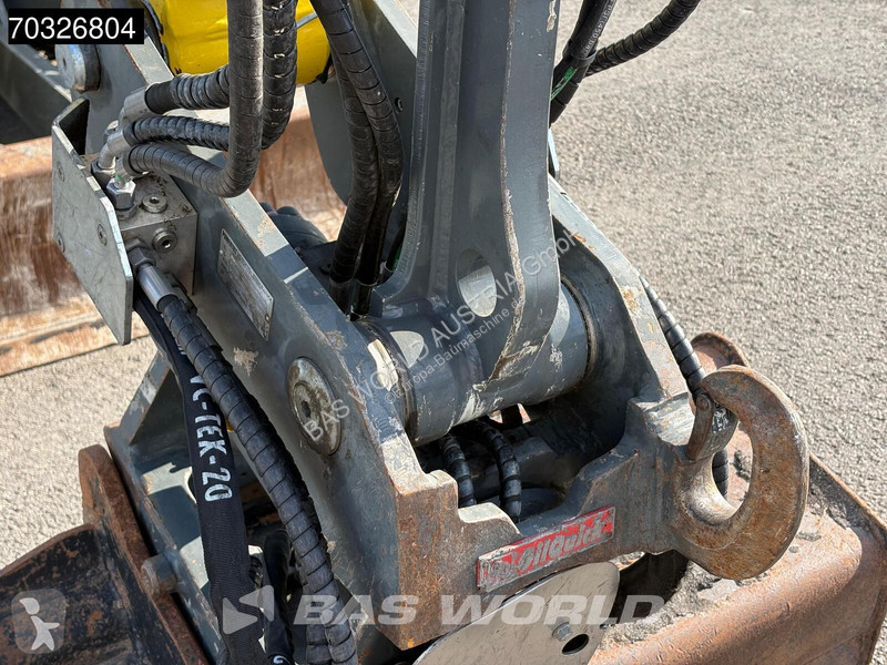 جرافة Wacker Neuson Powertilt