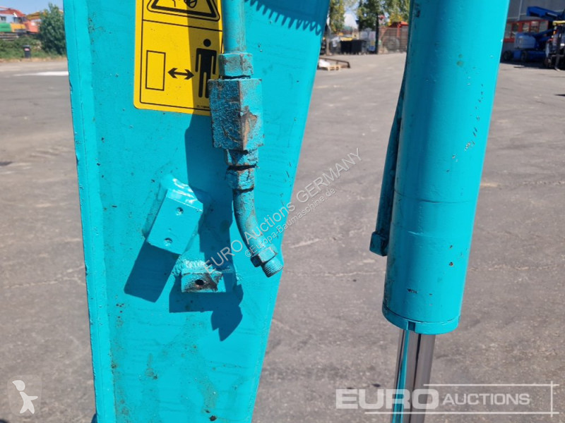 جرافة Kobelco SK55-C