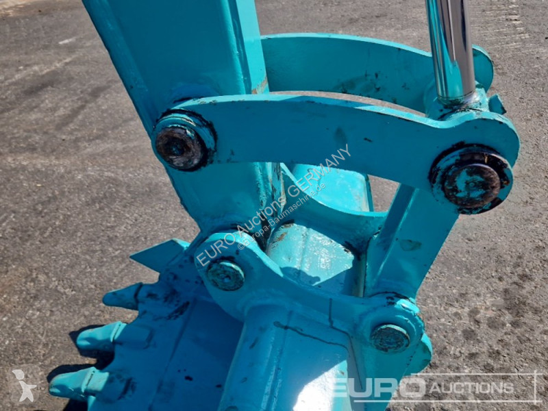 جرافة Kobelco C