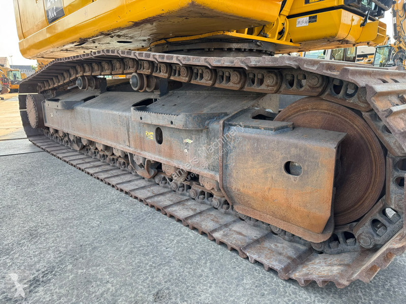 جرافة Komatsu NLC11