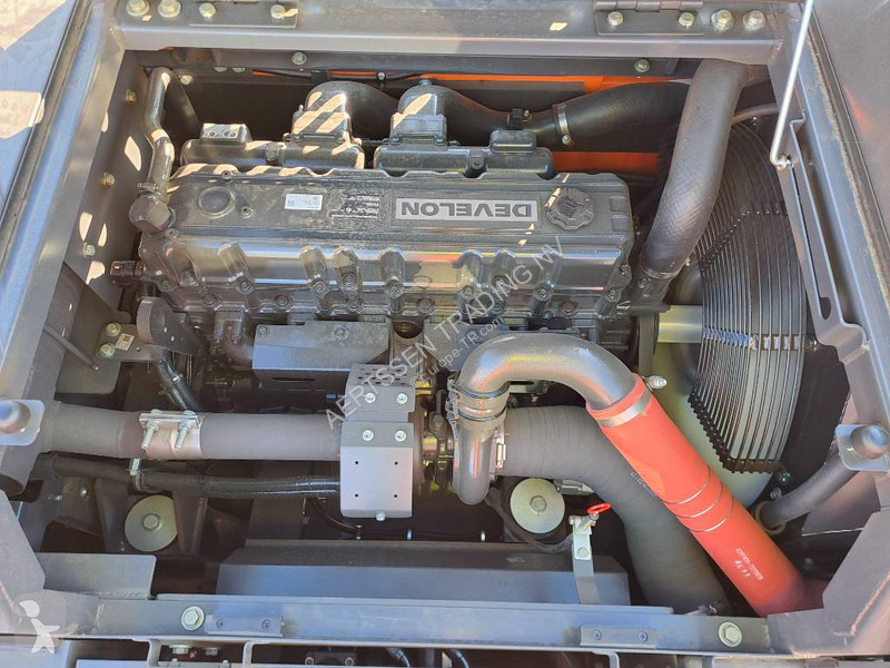 Skovl Develon DX300LC-7M (2 Unused units...
